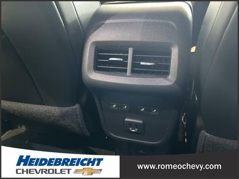 Used 2019 Chevrolet Equinox Premier image 16