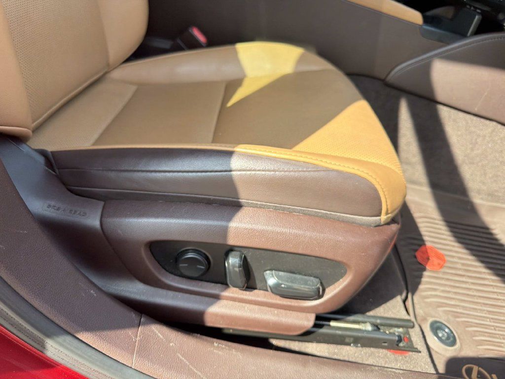 Used 2020 Lexus ES 350 w/ Premium Package FWD image 12