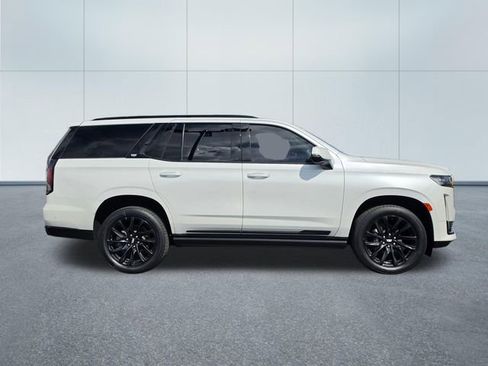 Used 2023 Cadillac Escalade Sport Platinum w/ LPO, ONYX Package AWD/4WD image 8