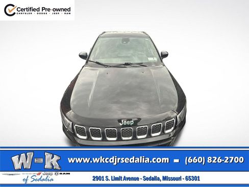 Used 2024 Jeep Compass Latitude AWD/4WD image 11