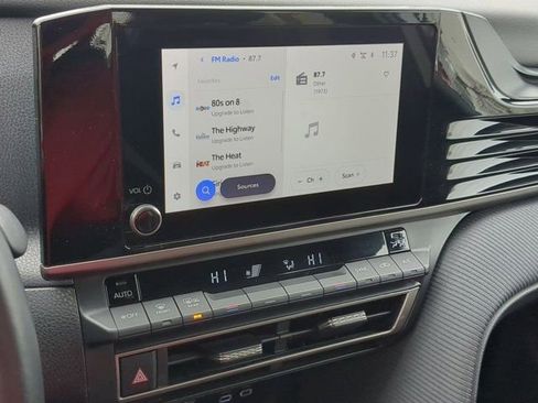 Certified 2025 Toyota Camry SE image 12