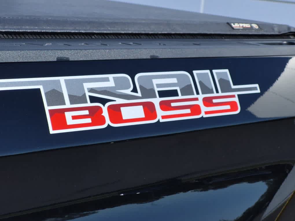 Used 2023 Chevrolet Silverado 1500 LT Trail Boss w/ Protection Package AWD/4WD image 22