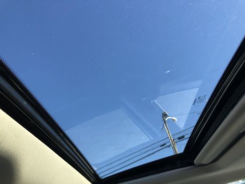 New 2025 Nissan Altima 2.5 SR w/ SR Premium Package image 32