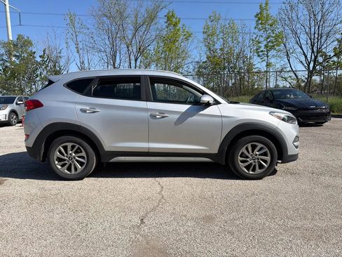 Used 2017 Hyundai Tucson SE AWD/4WD image 4
