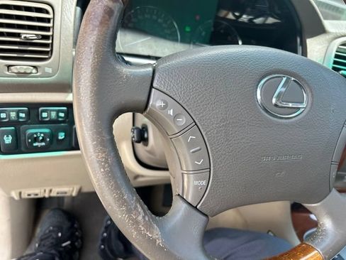 Used 2007 Lexus LX 470 4WD image 25