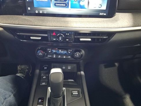 New 2026 Nissan Kicks SV image 15