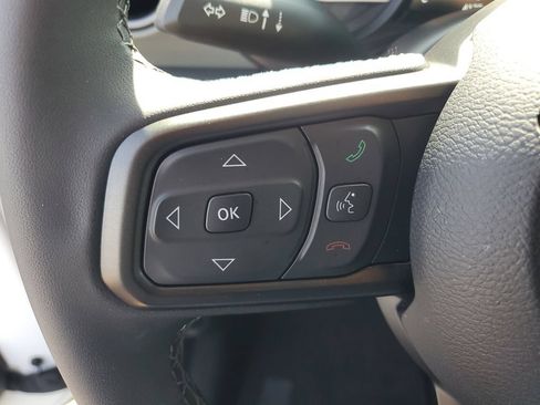 Used 2025 Jeep Gladiator Mojave AWD/4WD image 17