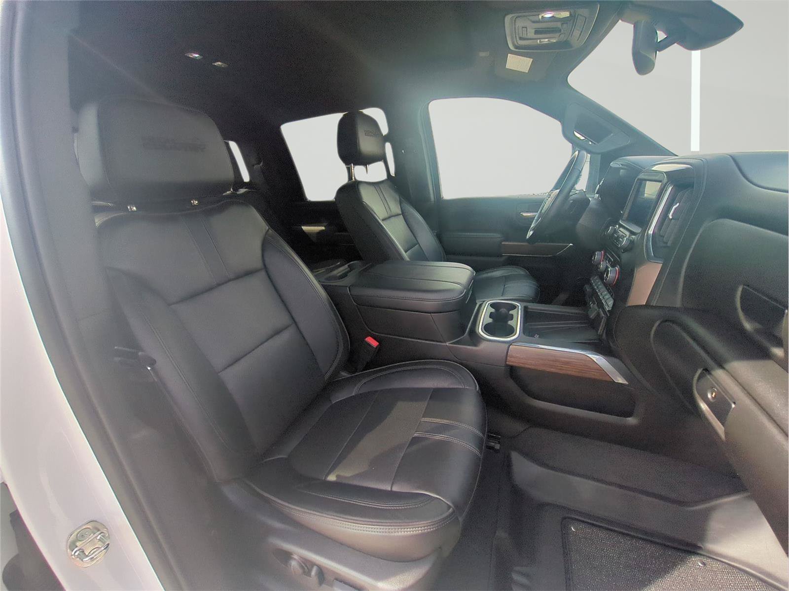 Used 2023 Chevrolet Silverado 2500 High Country w/ Safety Package II AWD/4WD image 71