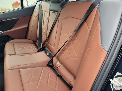 New 2026 BMW i5 eDrive40 w/ M Sport Package image 12