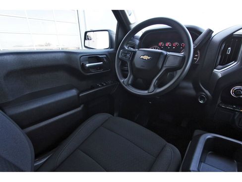 Used 2024 Chevrolet Silverado 1500 Custom image 11