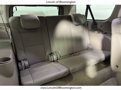 Used 2017 Chevrolet Suburban Premier AWD/4WD image 15