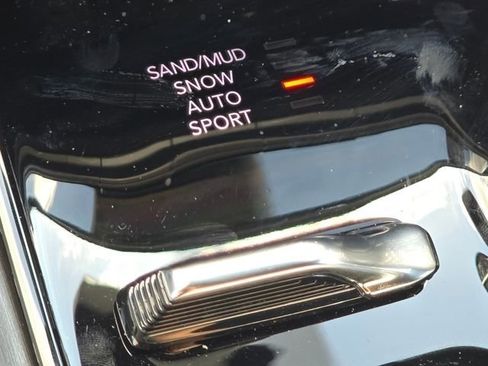 New 2026 Jeep Grand Wagoneer Limited AWD/4WD image 19