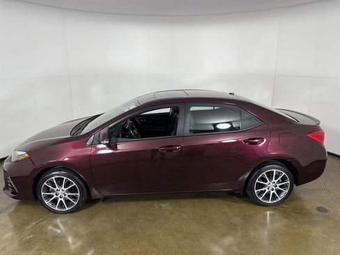 Used 2017 Toyota Corolla SE 50th Anniversary FWD image 18