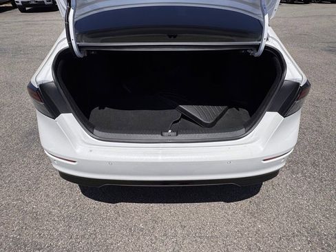 Used 2024 Honda Accord Touring image 13