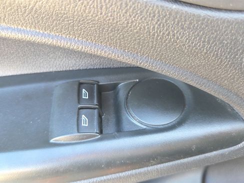 Used 2017 Ford Transit Connect XL image 25