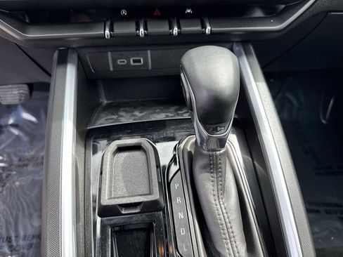 Used 2023 Chevrolet Colorado LT RWD image 29