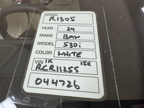 Used 2024 BMW 530i w/ Convenience Package image 29