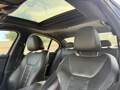 Used 2019 BMW 330i xDrive Sedan w/ Convenience Package AWD/4WD image 10