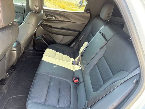 Used 2022 Chevrolet TrailBlazer RS w/ Convenience Package FWD image 14