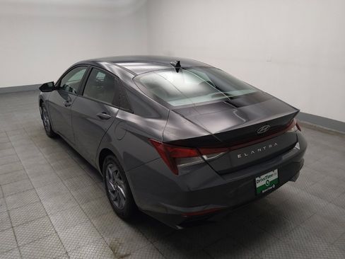 Used 2024 Hyundai Elantra SEL image 5