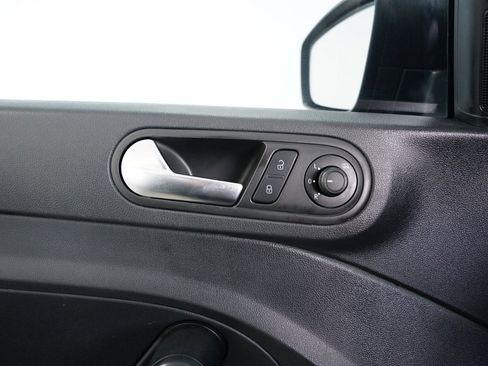 Used 2017 Volkswagen Beetle 1.8T image 19