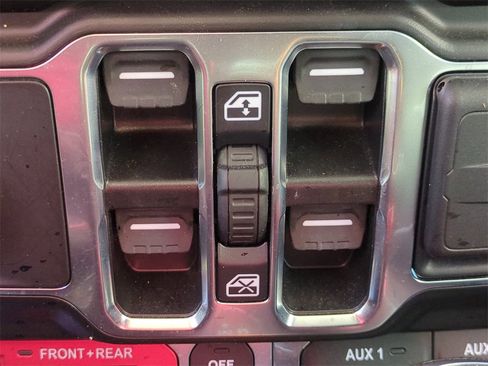 Certified 2022 Jeep Gladiator Rubicon w/ Trailer Tow Package image 26