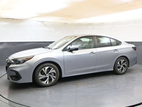 Certified 2025 Subaru Legacy Premium AWD/4WD image 2