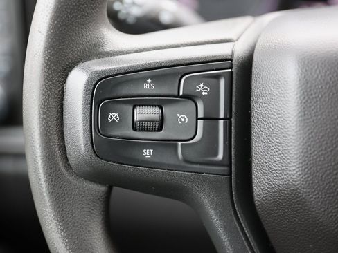 Used 2023 Chevrolet Silverado 1500 Custom image 41