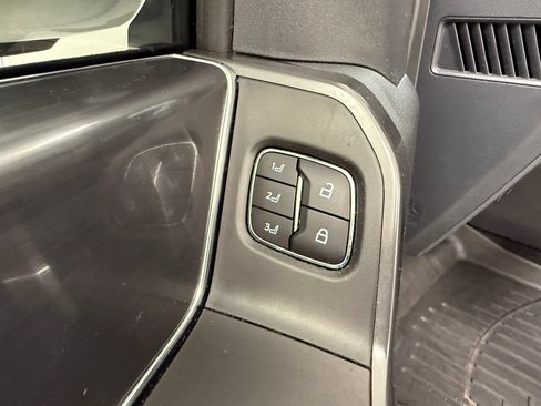 Used 2024 Ford F150 Lariat w/ Bed Utility Package AWD/4WD image 18