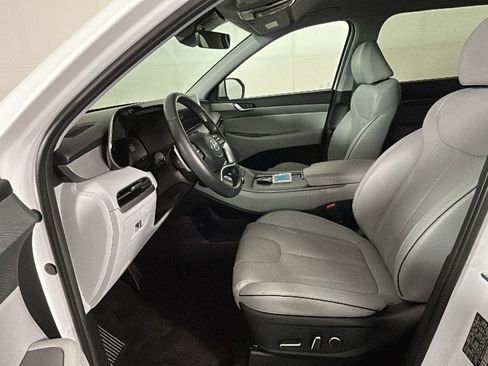 Used 2025 Hyundai Palisade SEL FWD image 11