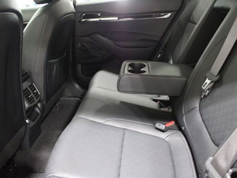 Used 2023 Kia Seltos SX image 36