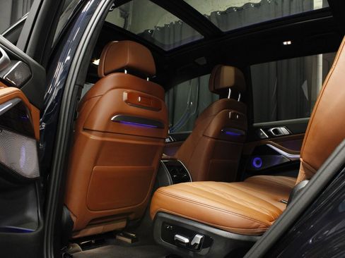 Used 2024 BMW ALPINA XB7 AWD/4WD image 19