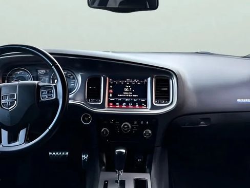 Used 2013 Dodge Charger R/T RWD image 27