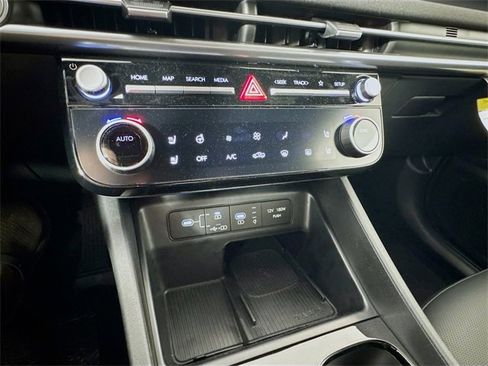 New 2025 Hyundai Santa Cruz Limited image 12