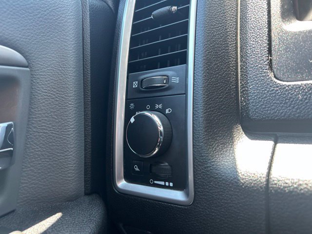 Used 2024 RAM 1500 Classic SLT AWD/4WD image 14