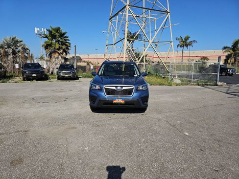 Used 2019 Subaru Forester Premium w/ Popular Package #1 image 2