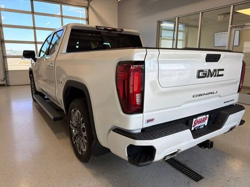 Used 2024 GMC Sierra 1500 Denali Ultimate AWD/4WD image 9