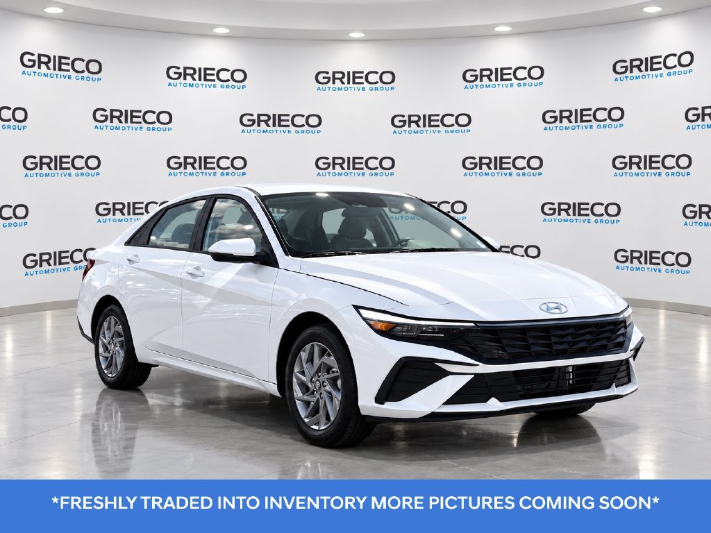 Used 2023 Hyundai Elantra Blue FWD image 1