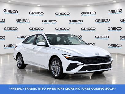 Used 2023 Hyundai Elantra Blue