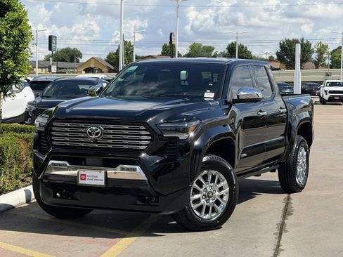 Certified 2025 Toyota Tacoma Limited AWD/4WD image 2