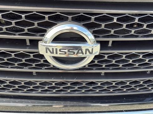 Used 2021 Nissan Titan SV w/ SV Convenience Package AWD/4WD image 28