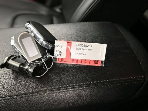 Used 2023 Kia Sportage EX FWD image 9