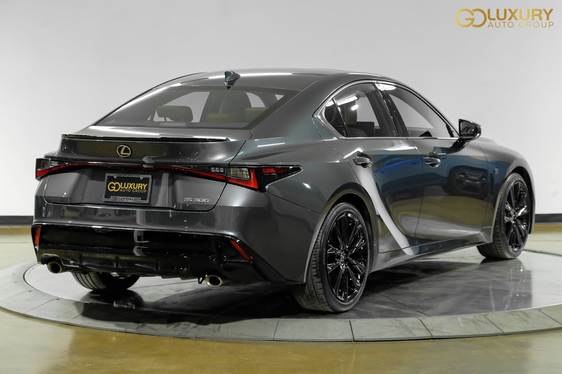 Used 2024 Lexus IS 300 F Sport RWD image 10