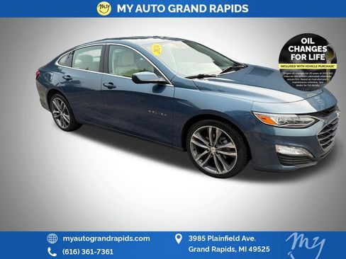 Used 2024 Chevrolet Malibu LT FWD image 1