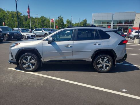 Certified 2025 Toyota RAV4 SE AWD/4WD image 8