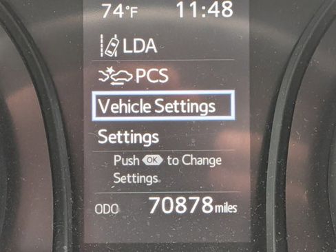 Used 2019 Toyota Camry LE FWD image 10