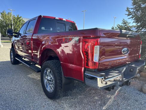 Used 2019 Ford F350 Lariat w/ Lariat Value Package AWD/4WD image 3