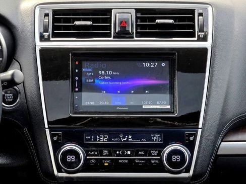 Used 2019 Subaru Outback 2.5i Limited image 18