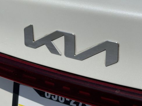 Used 2023 Kia Forte LXS FWD image 13