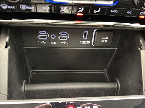 Used 2023 Jeep Grand Cherokee 4WD 4xe image 22